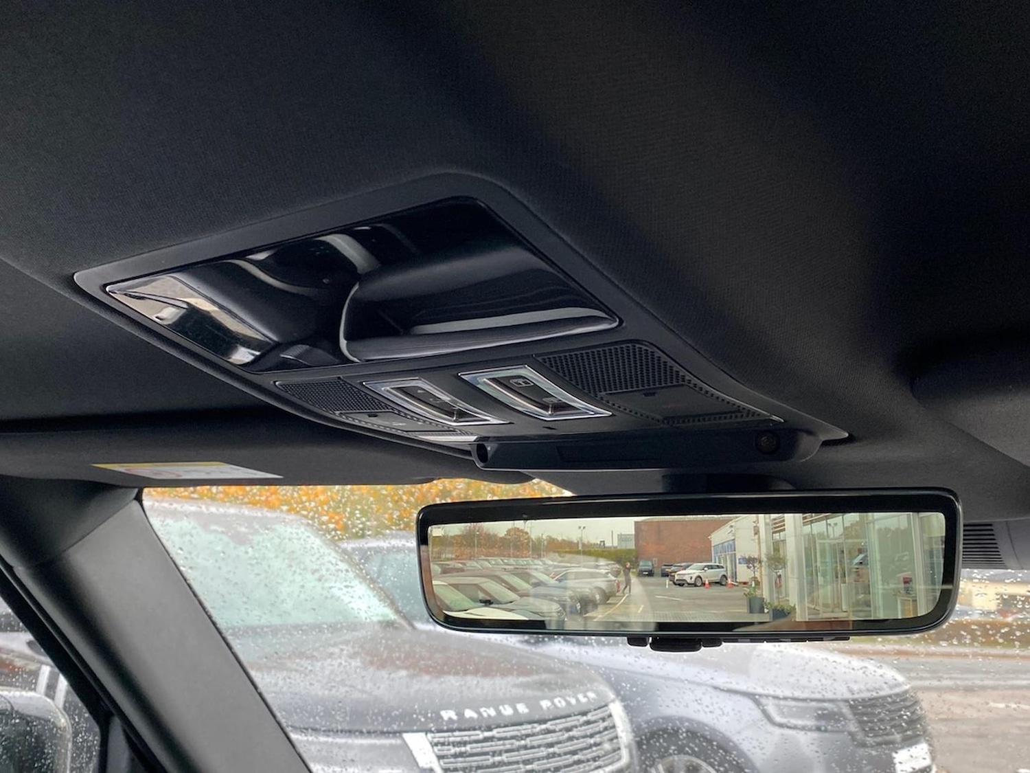 Used Land Rover Defender 2024 for sale - 76492420: Photo 23