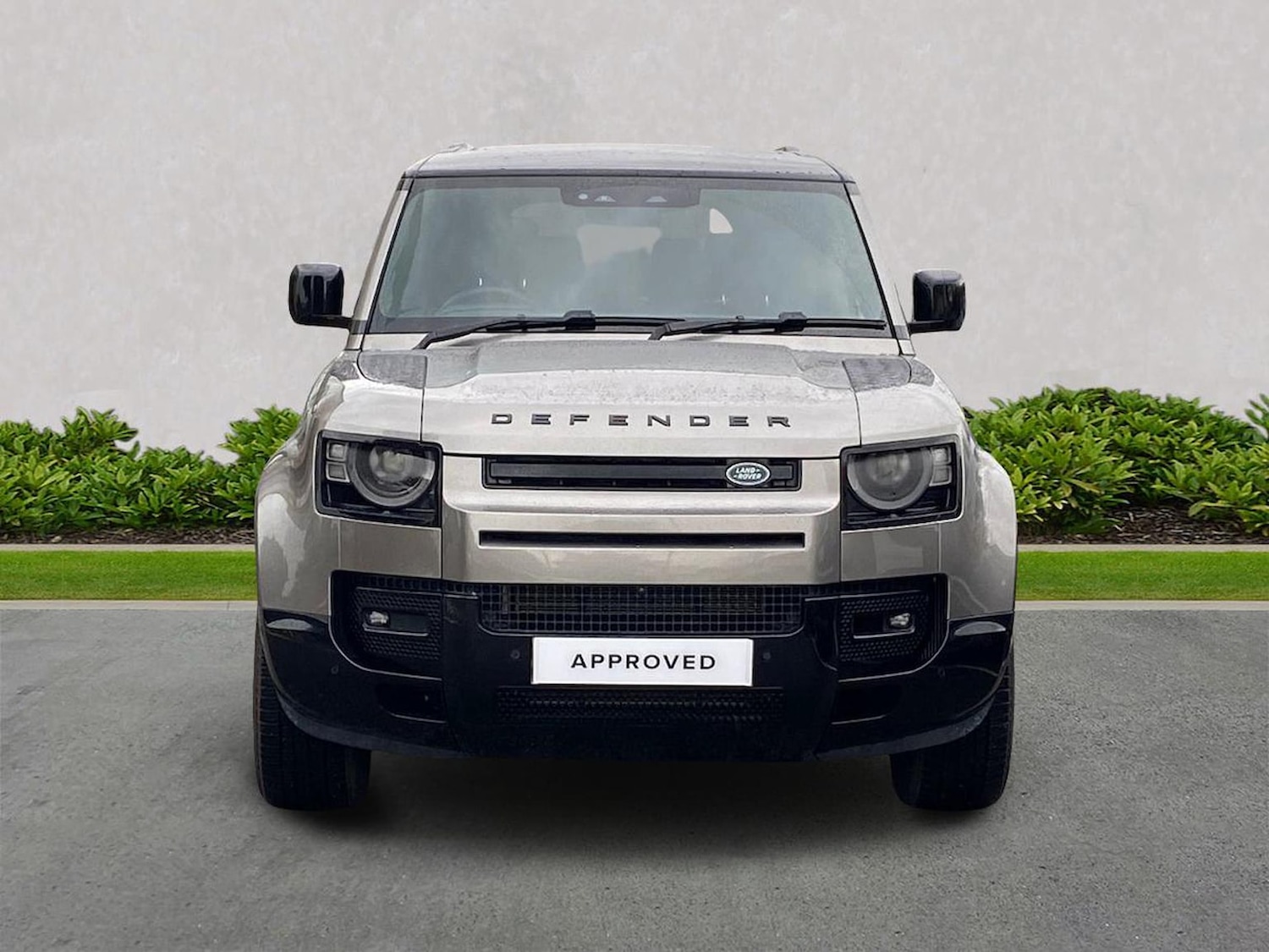 Used Land Rover Defender 2024 for sale - 76492420: Photo 7