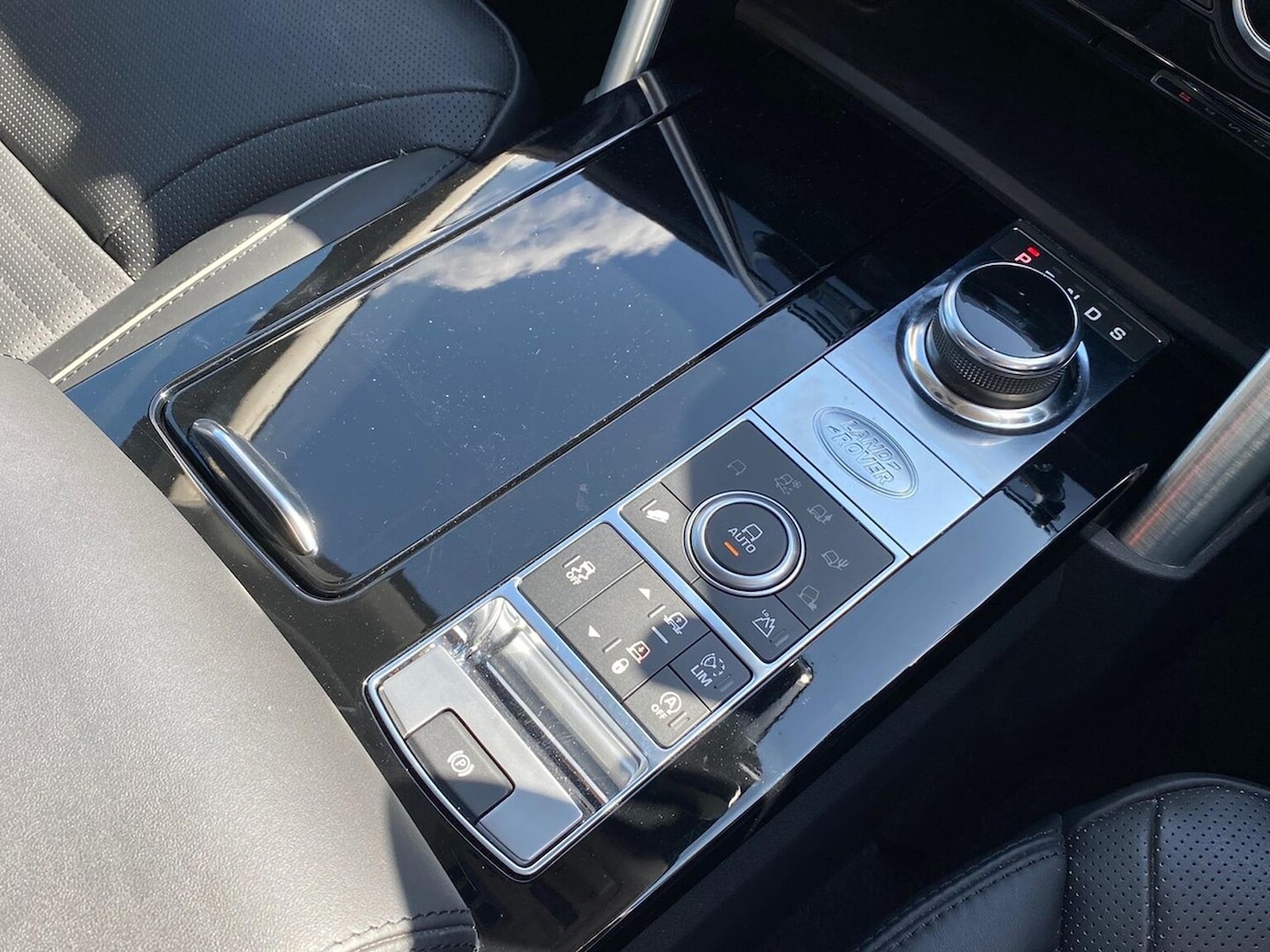 Used Land Rover Discovery 2018 for sale - 76134276: Photo 13