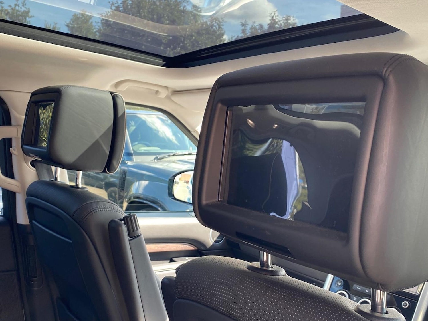 Used Land Rover Discovery 2018 for sale - 76134276: Photo 30