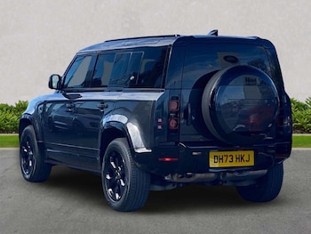 Used Land Rover Defender 2023 for sale - 78310683: Photo