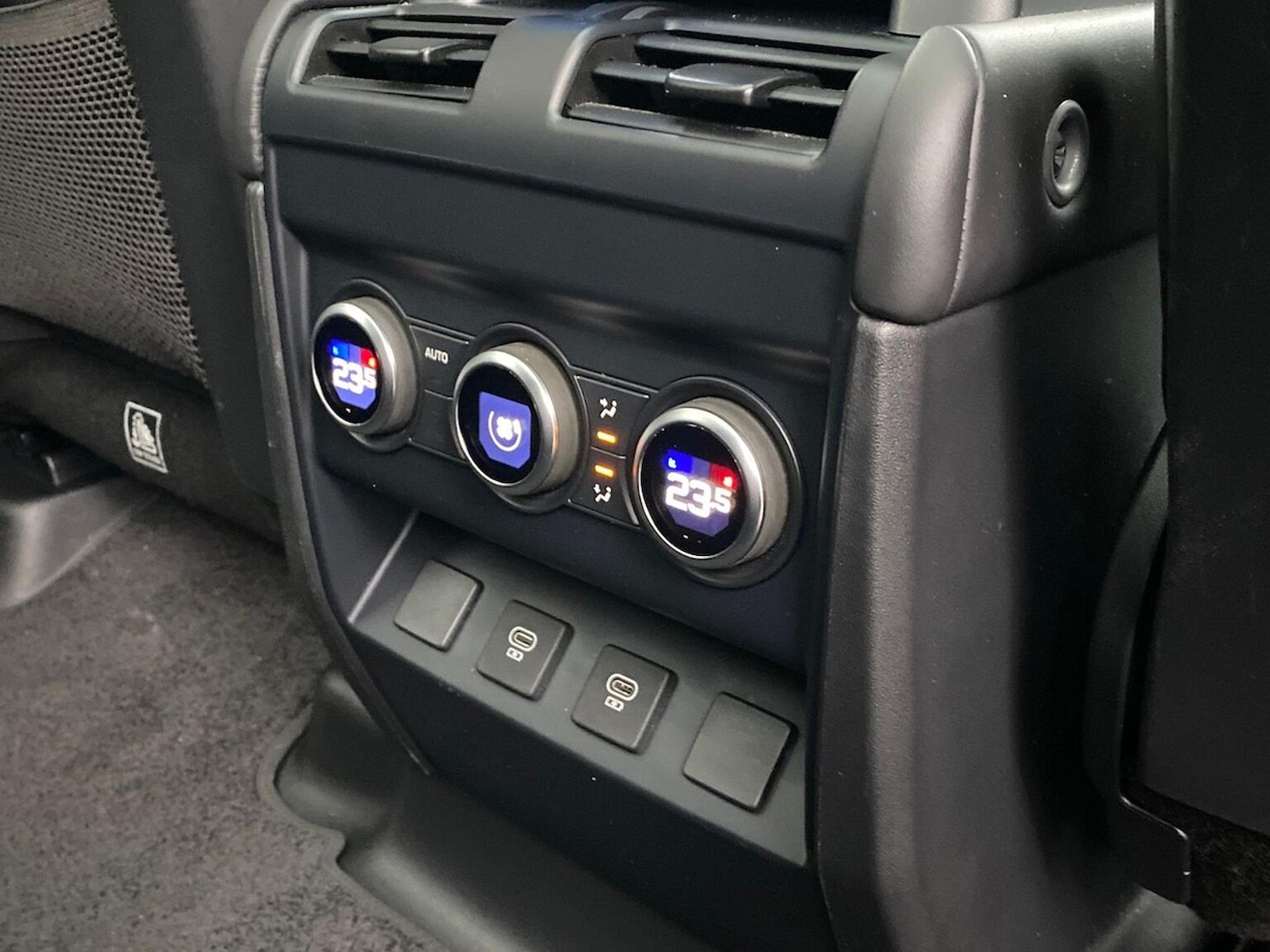 Used Land Rover Defender 2024 for sale - 77775194: Photo 18