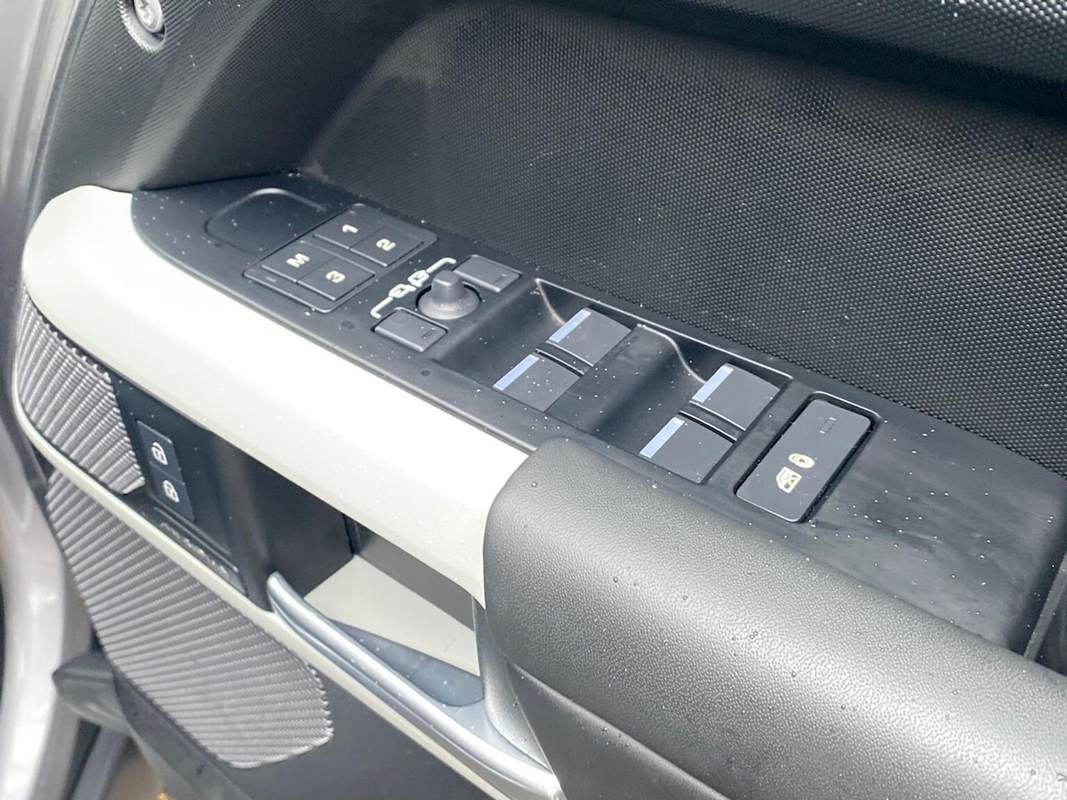 Used Land Rover Defender 2024 for sale - 77775194: Photo 24