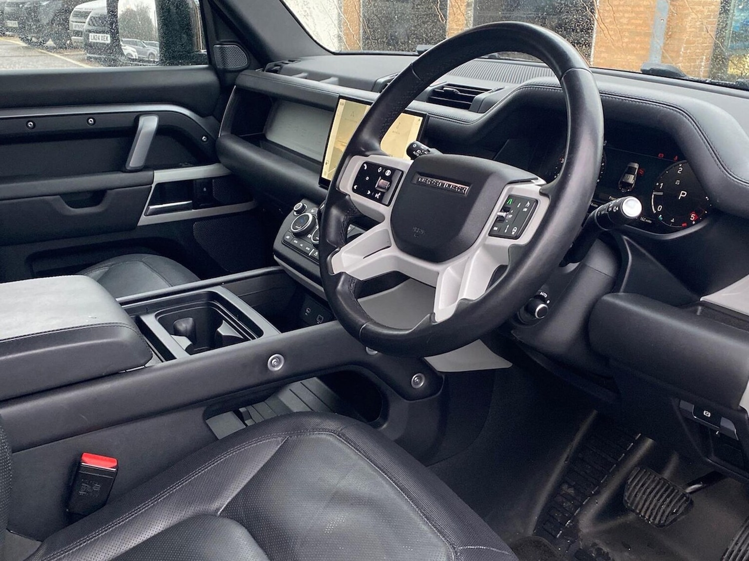 Used Land Rover Defender 2024 for sale - 77775194: Photo 31