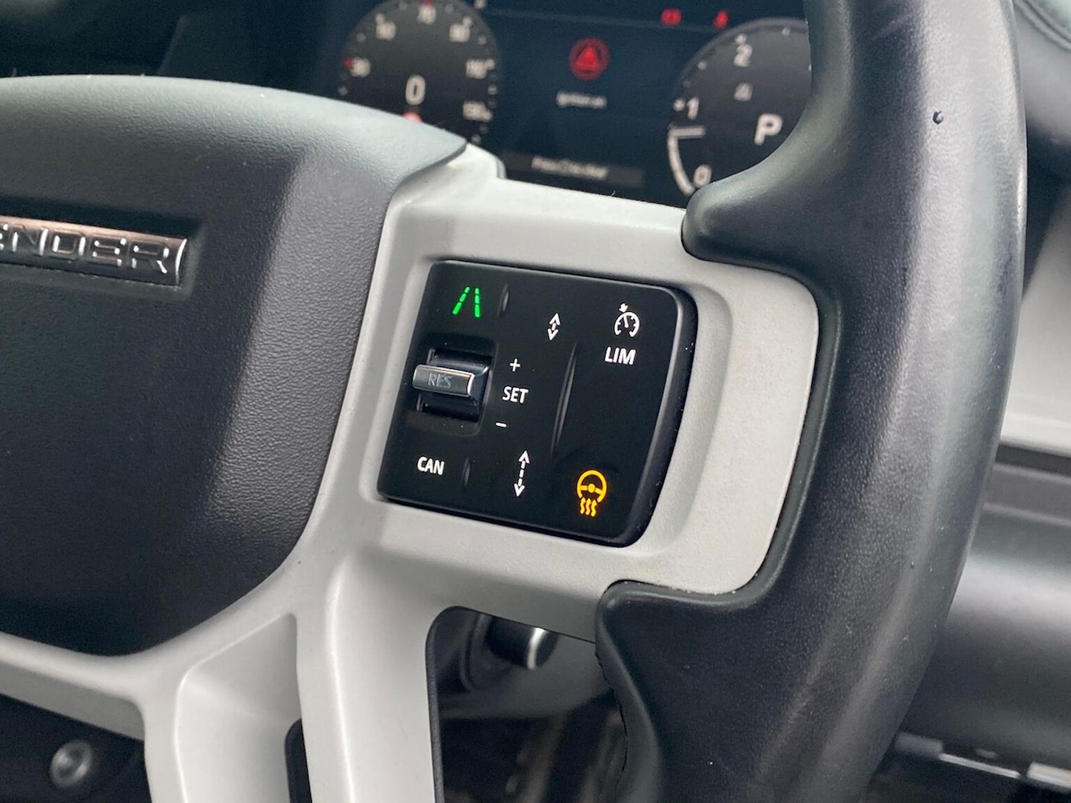 Used Land Rover Defender 2024 for sale - 77775194: Photo 32