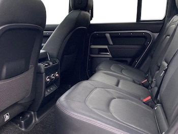 Used Land Rover Defender 2024 for sale - 77775194: Photo