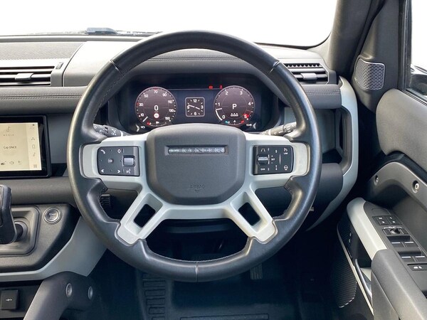 Used Land Rover Defender 2023 for sale - 76211981: Photo 15