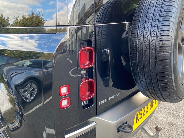 Used Land Rover Defender 2023 for sale - 76211981: Photo 19