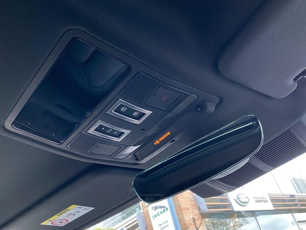Used Land Rover Defender 2023 for sale - 76211981: Photo 23