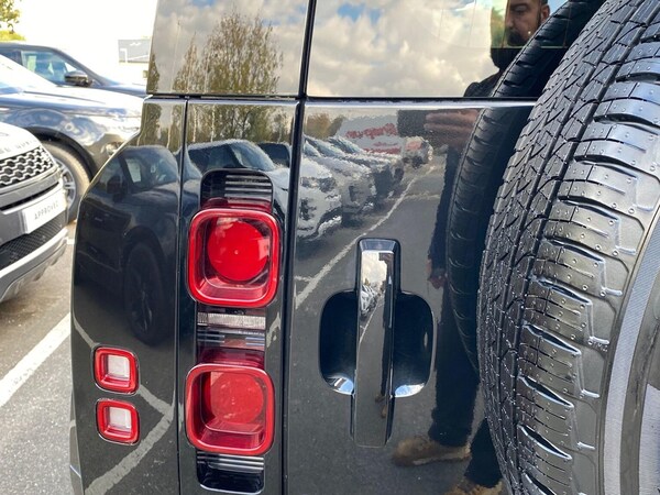 Used Land Rover Defender 2023 for sale - 76211981: Photo 26