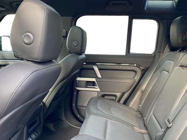 Used Land Rover Defender 2023 for sale - 76211981: Photo 4