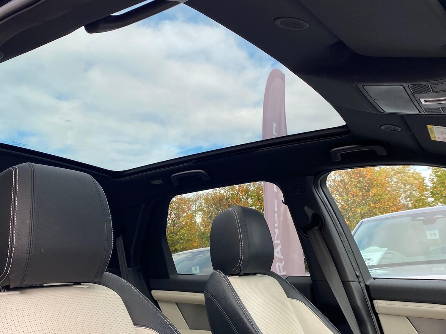 Used Land Rover Discovery Sport 2021 for sale - 76335095: Photo 21