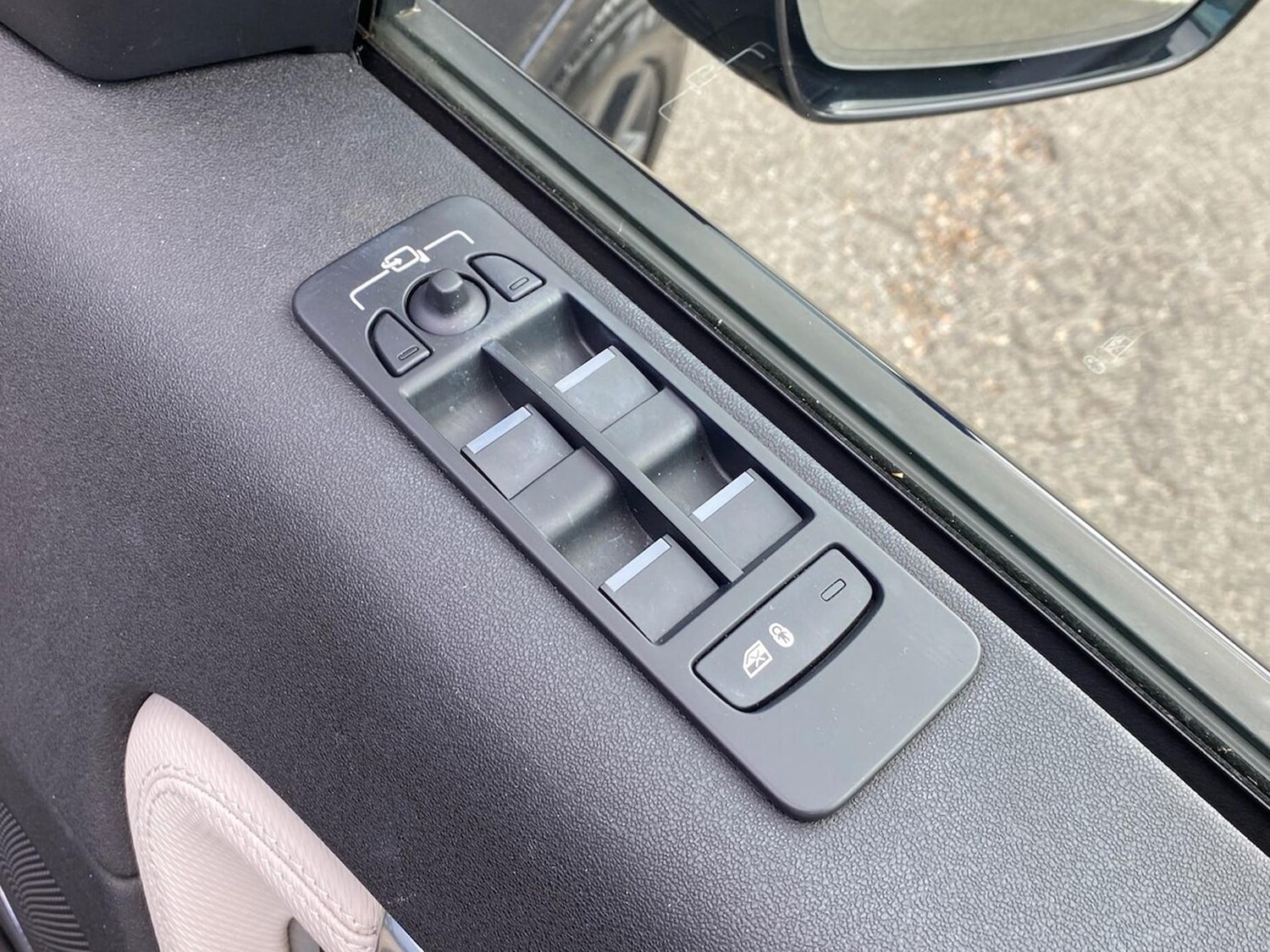 Used Land Rover Discovery Sport 2021 for sale - 76335095: Photo 25