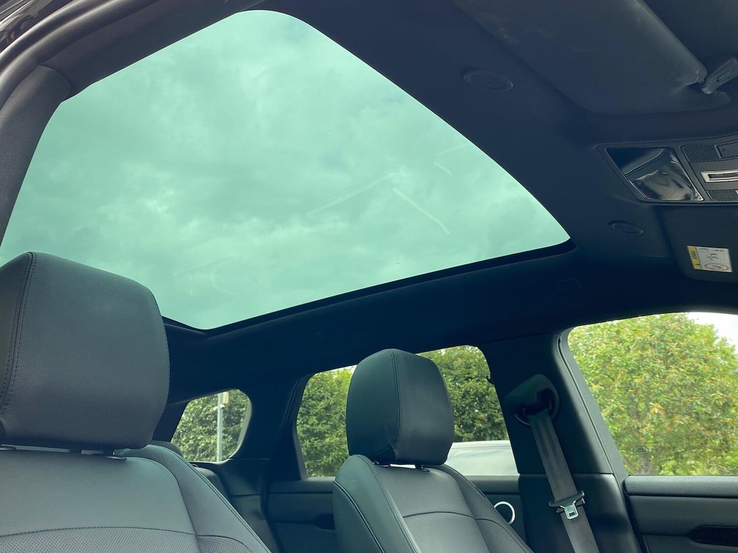 Used Land Rover Range Rover Evoque 2025 for sale - 76107081: Photo 21