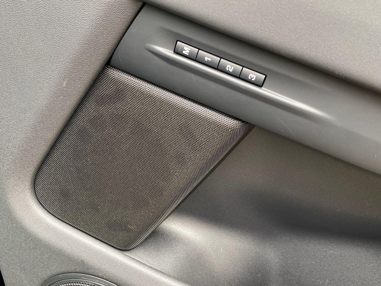 Used Land Rover Range Rover Evoque 2025 for sale - 76107081: Photo 24