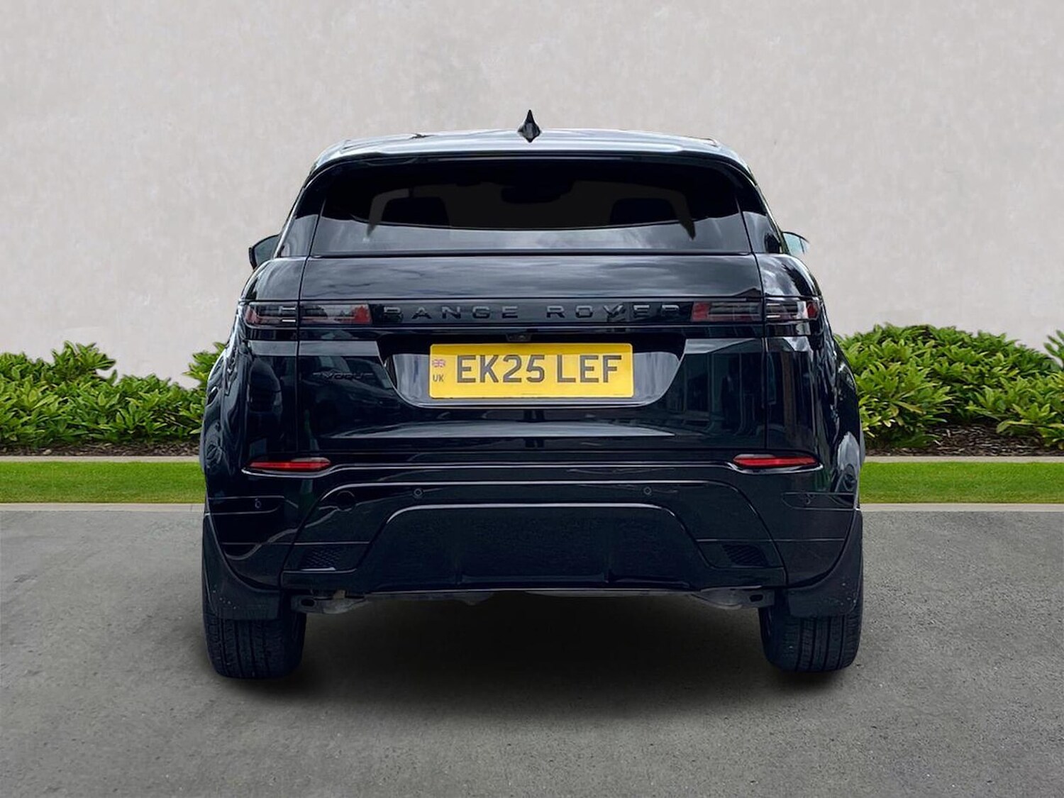 Used Land Rover Range Rover Evoque 2025 for sale - 76107081: Photo 6