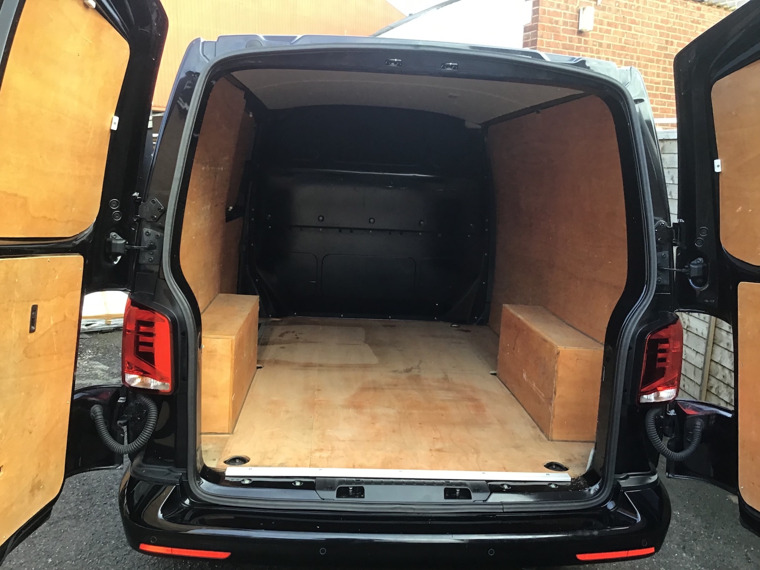 Used Volkswagen Transporter 2023 for sale - 77492561: Photo 6