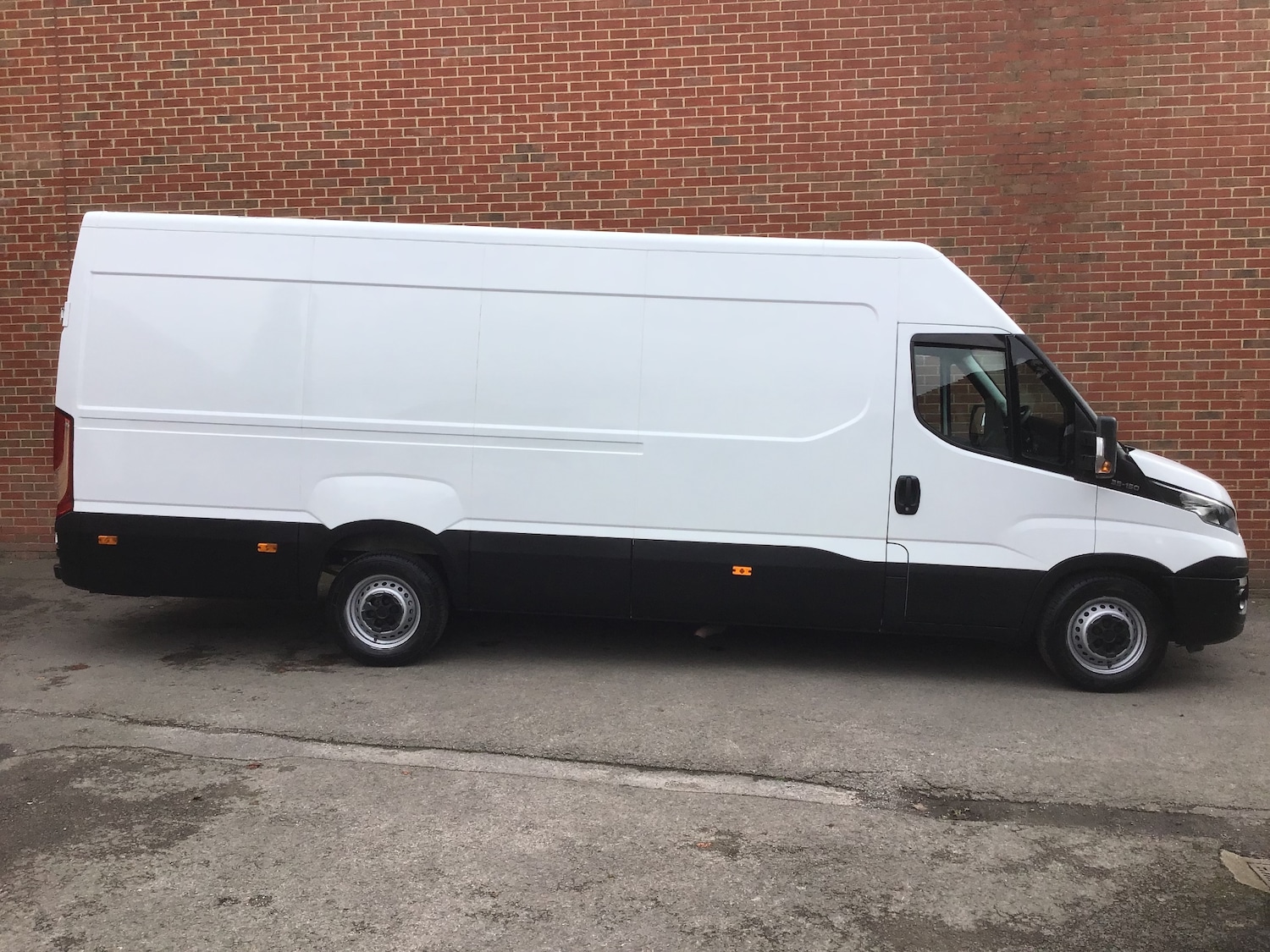 Used Iveco Daily 2016 for sale - 76553889: Photo 4
