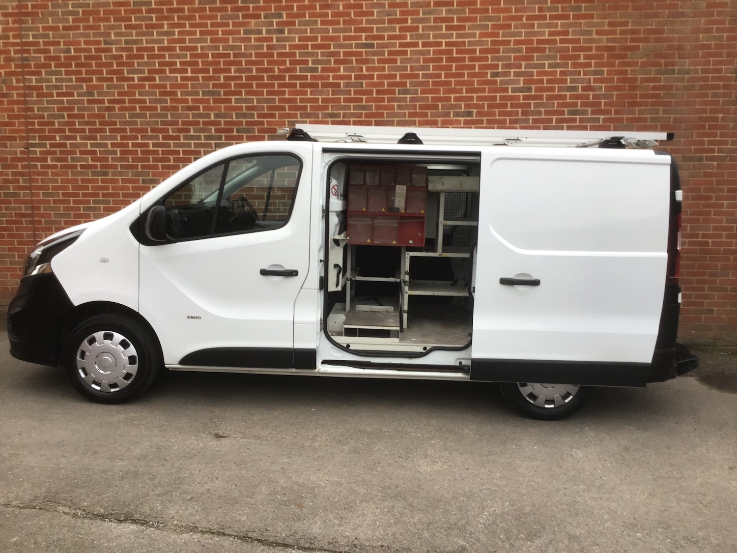 Used Vauxhall Vivaro 2016 for sale - 77906172: Photo 5