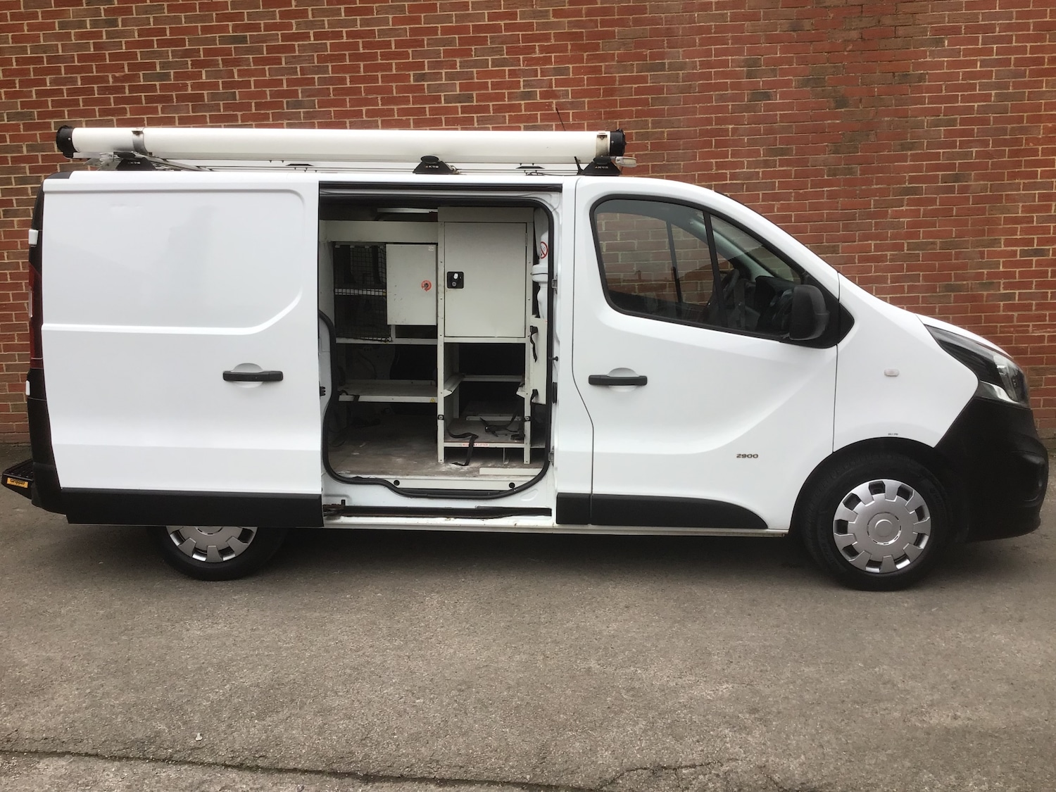 Used Vauxhall Vivaro 2016 for sale - 77906172: Photo 6