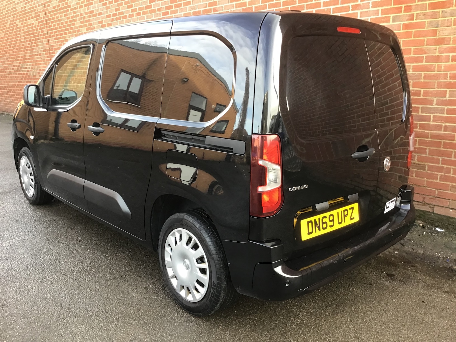 Used Vauxhall Combo 2019 for sale - 77385555: Photo 2