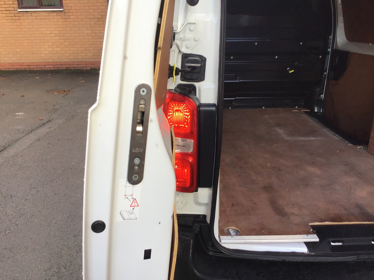 Used Citroen Dispatch 2019 for sale - 76971516: Photo 8