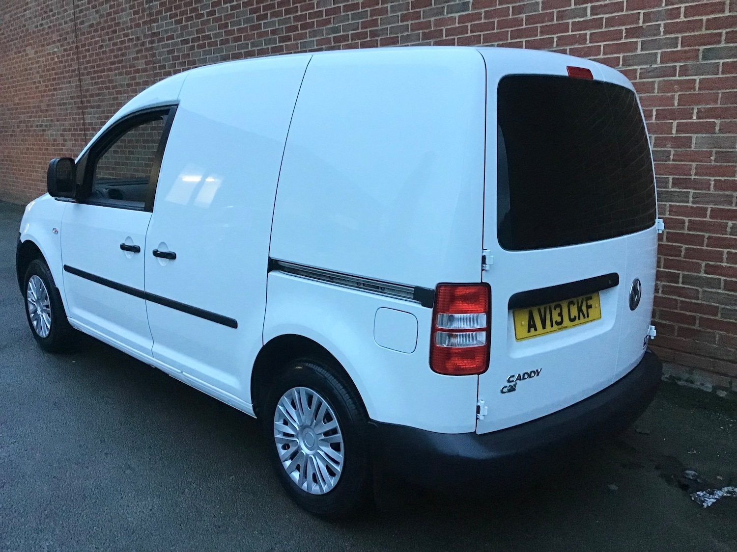 Used Volkswagen Caddy 2013 for sale - 77083353: Photo 2