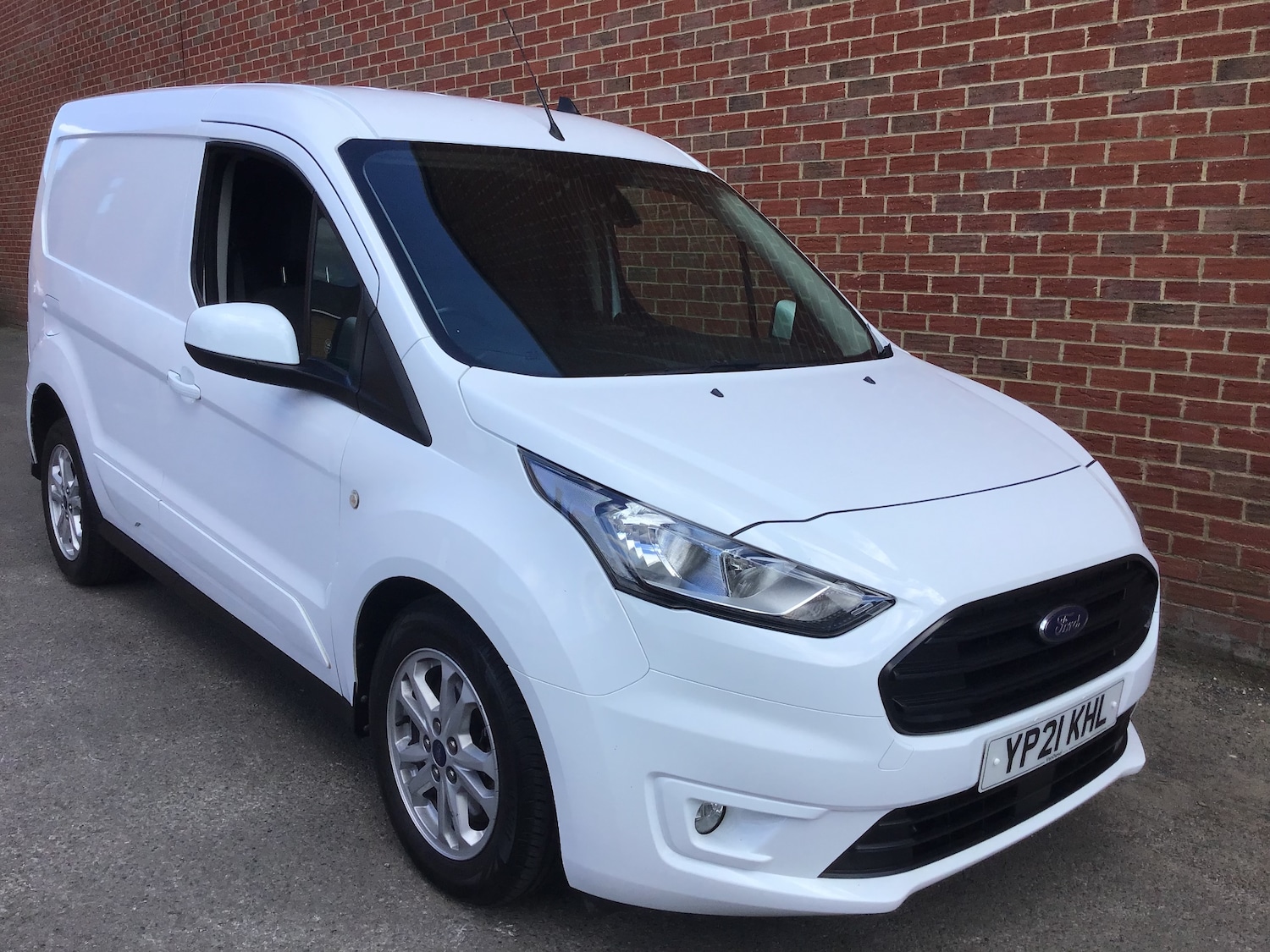 Used Ford Transit Connect 2021 for sale - 76069210: Photo 1
