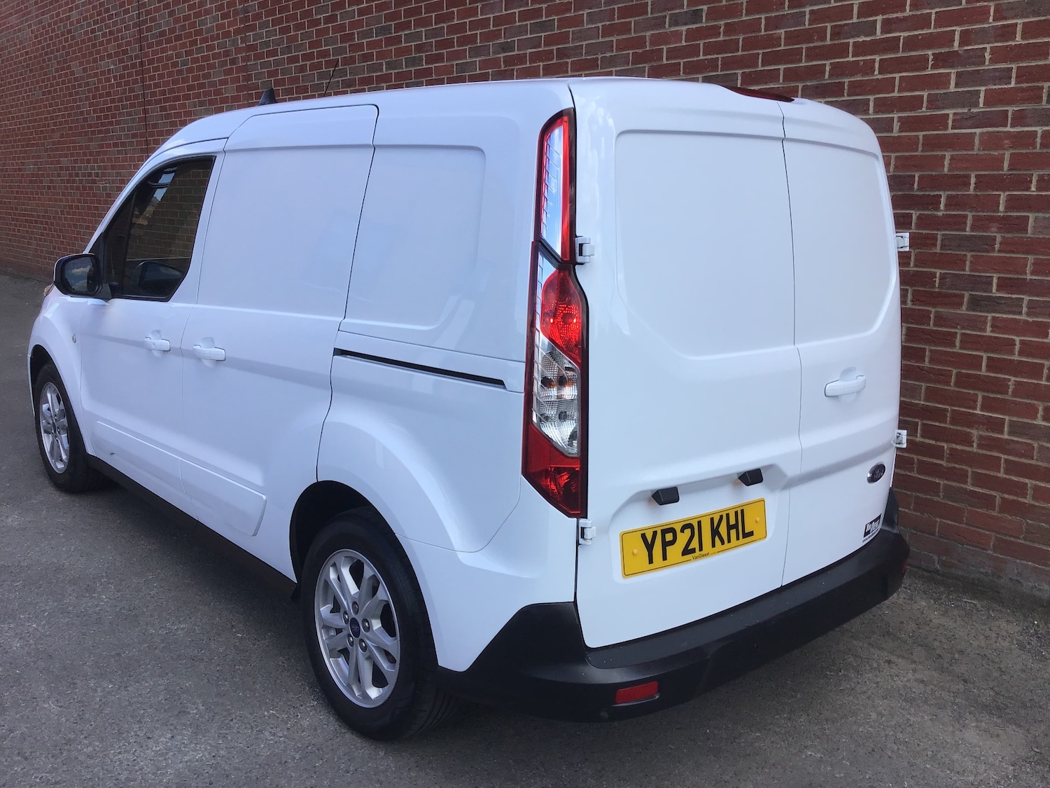 Used Ford Transit Connect 2021 for sale - 76069210: Photo 2