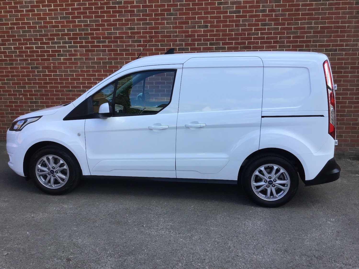 Used Ford Transit Connect 2021 for sale - 76069210: Photo 4