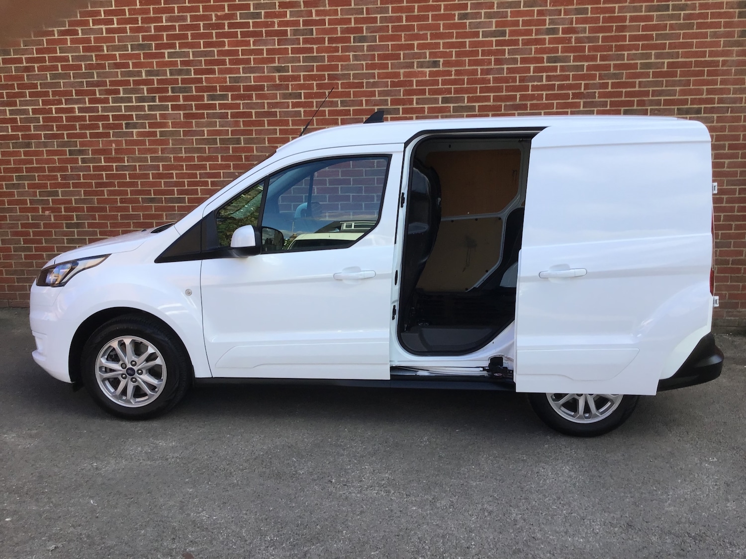 Used Ford Transit Connect 2021 for sale - 76069210: Photo 5