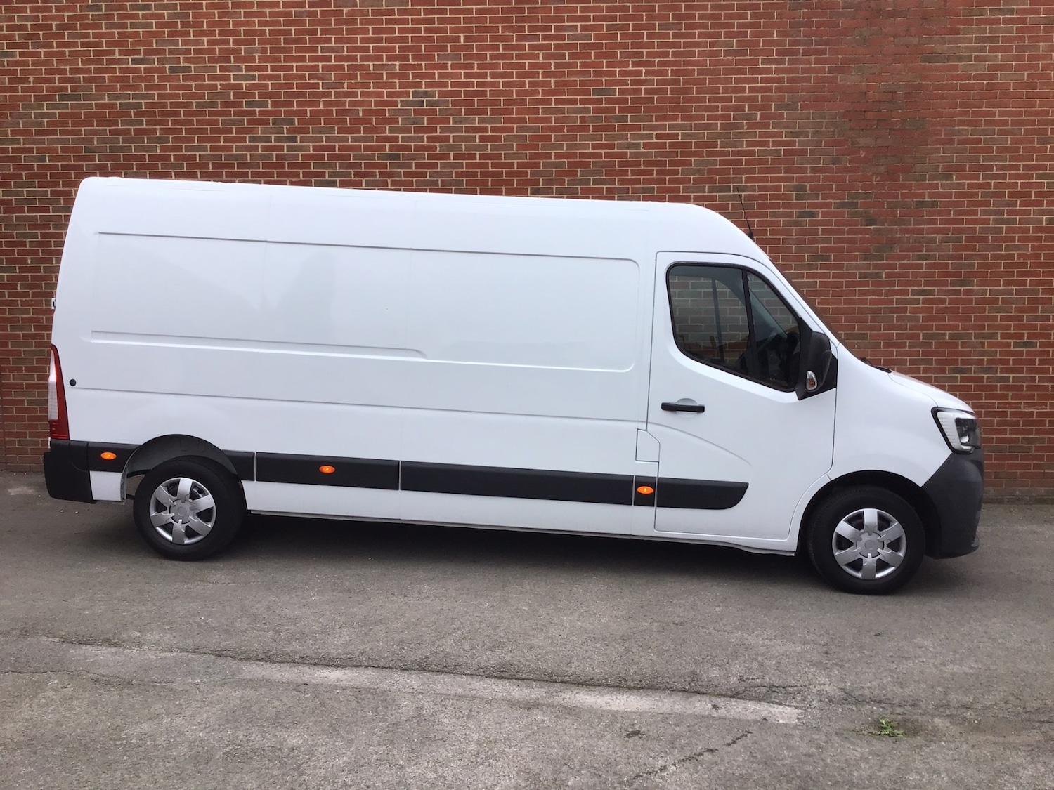 Used Renault Master 2022 for sale - 76198635: Photo 2