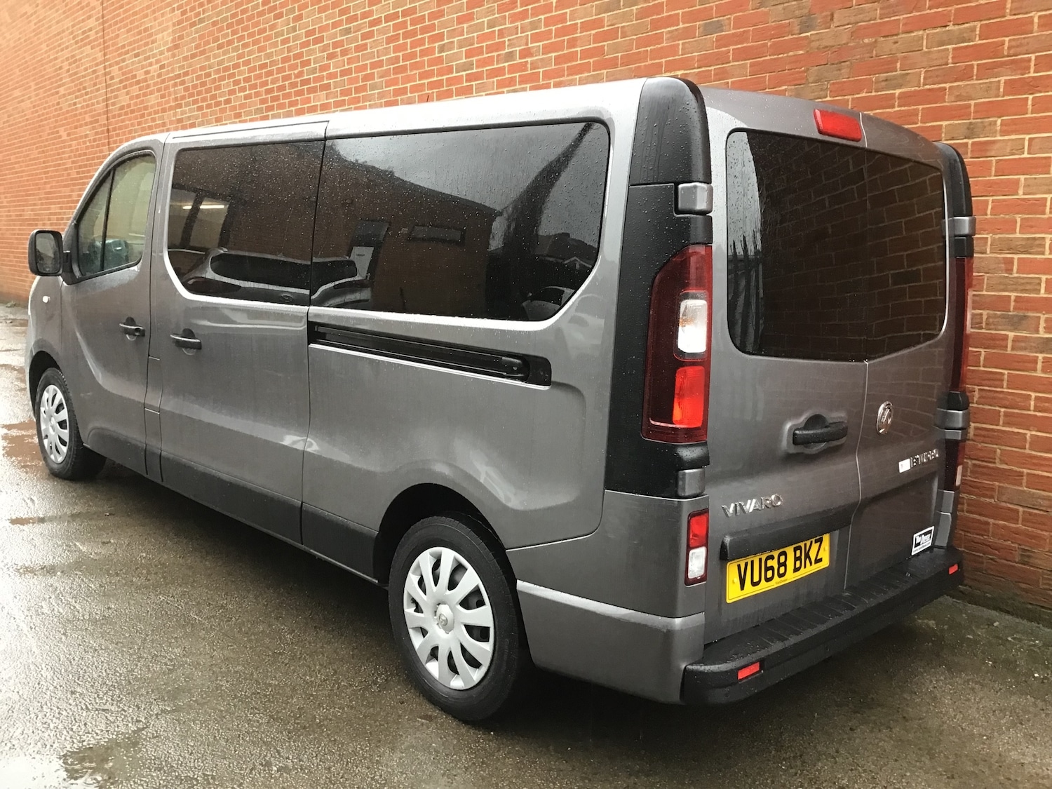 Used Vauxhall Vivaro 2018 for sale - 77298289: Photo 2