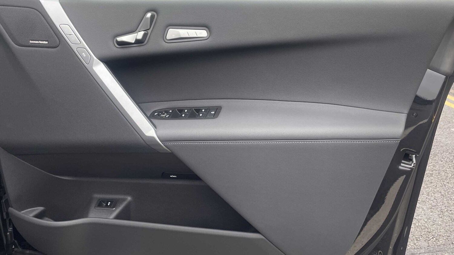 Used BMW iX 2025 for sale - 76272068: Photo 23