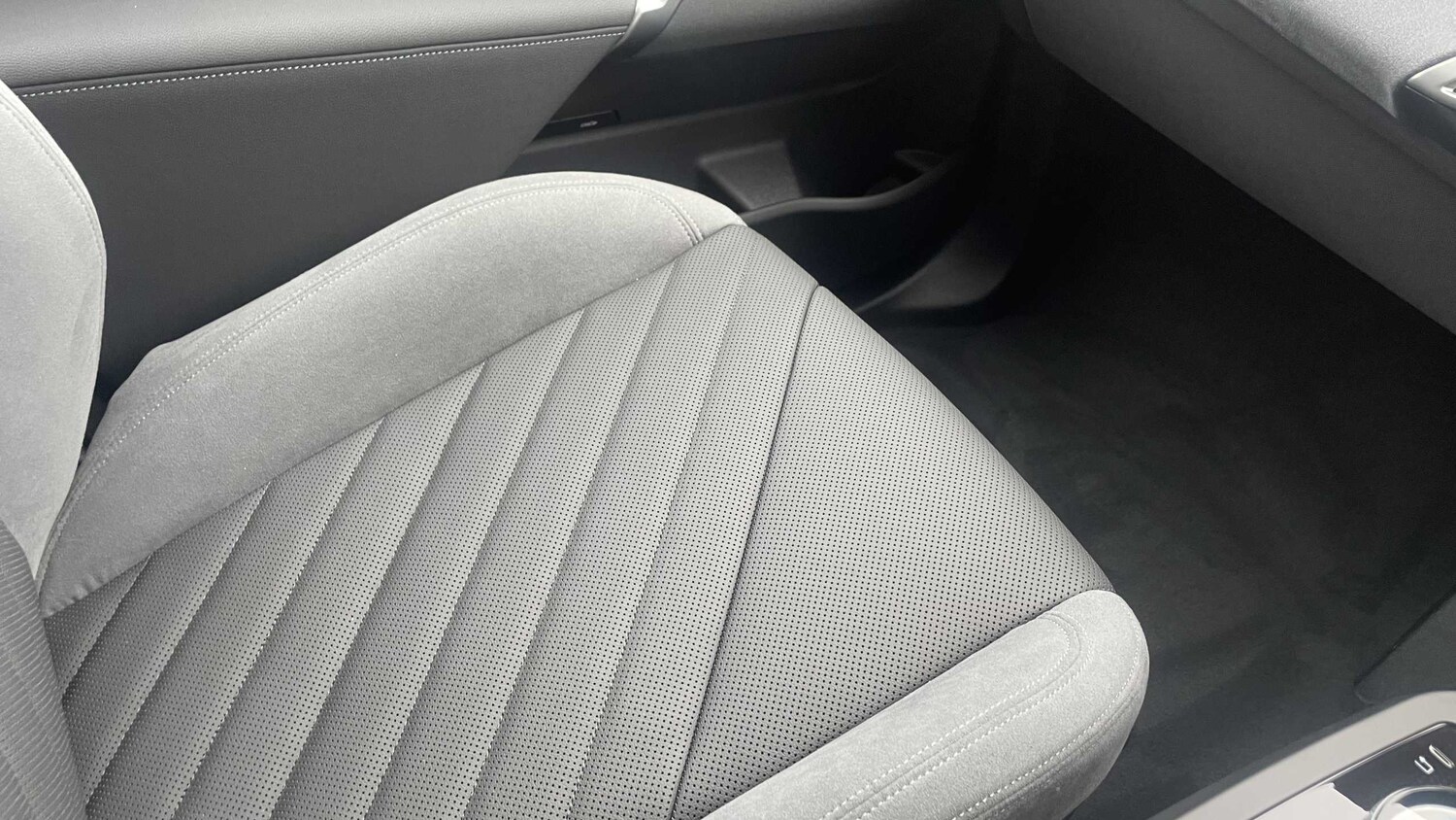 Used BMW iX 2025 for sale - 76272068: Photo 26