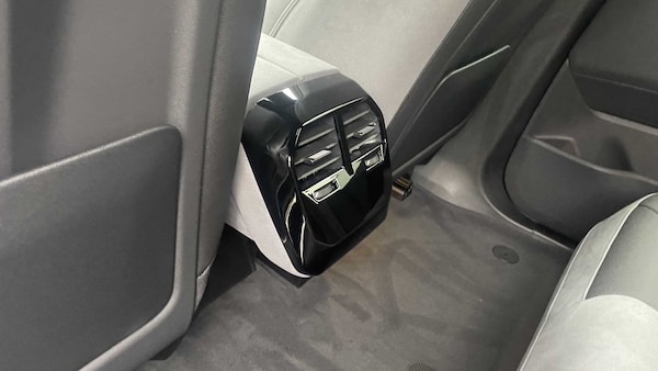 Used BMW iX 2025 for sale - 76272068: Photo 31