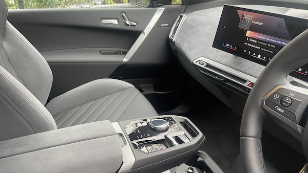 Used BMW iX 2025 for sale - 76272068: Photo 9