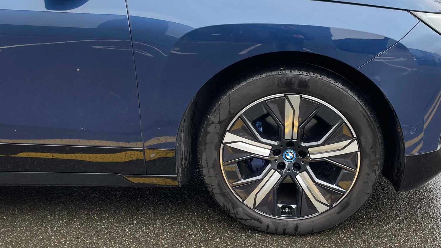 Used BMW iX 2023 for sale - 77480632: Photo 18