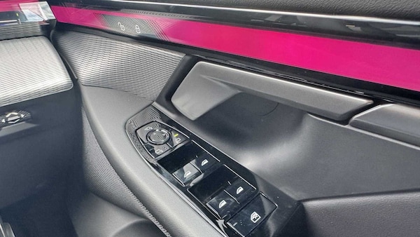 Used BMW 5 Series 2025 for sale - 75218250: Photo 34