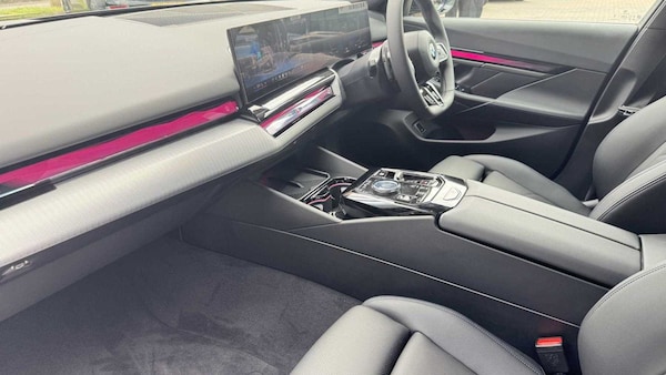Used BMW 5 Series 2025 for sale - 75218250: Photo 8