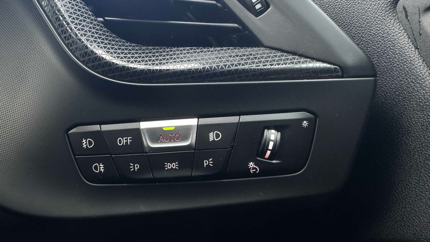 Used BMW 2 Series 2022 for sale - 76442480: Photo 27