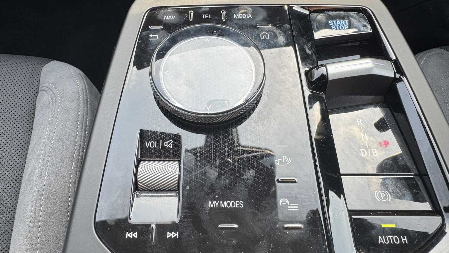 Used BMW iX 2025 for sale - 77389875: Photo 15