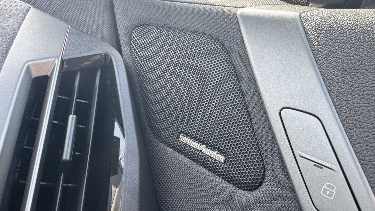 Used BMW iX 2025 for sale - 77389875: Photo 30