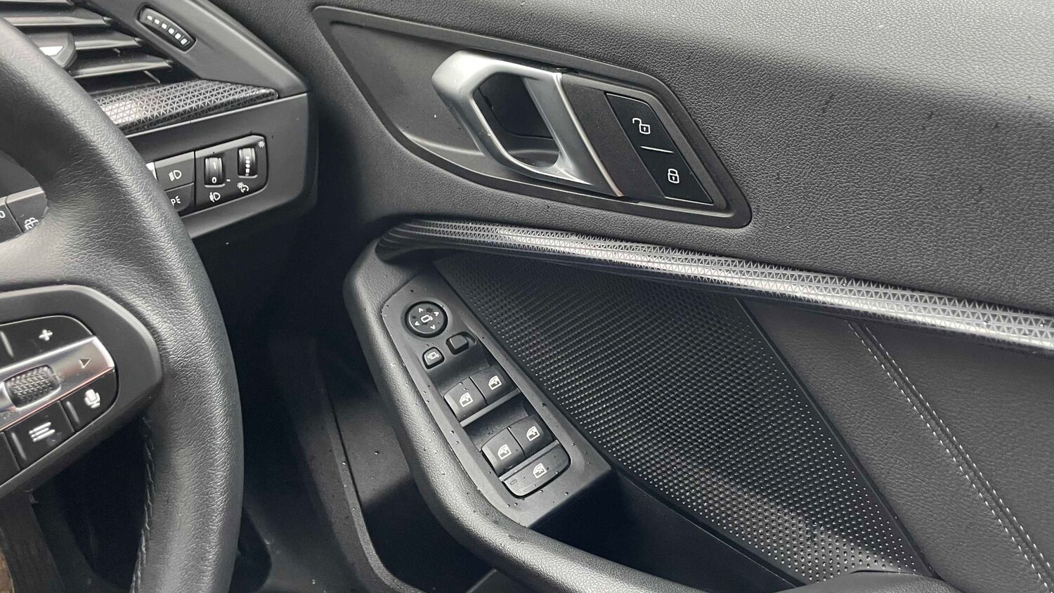 Used BMW 1 Series 2023 for sale - 78052330: Photo 31