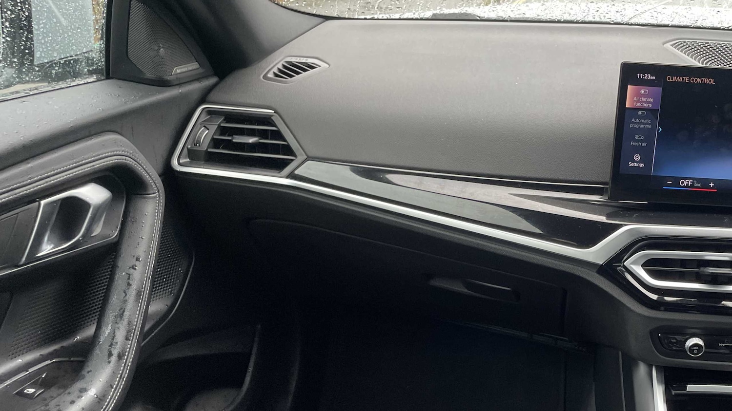 Used BMW 2 Series 2024 for sale - 76170161: Photo 6
