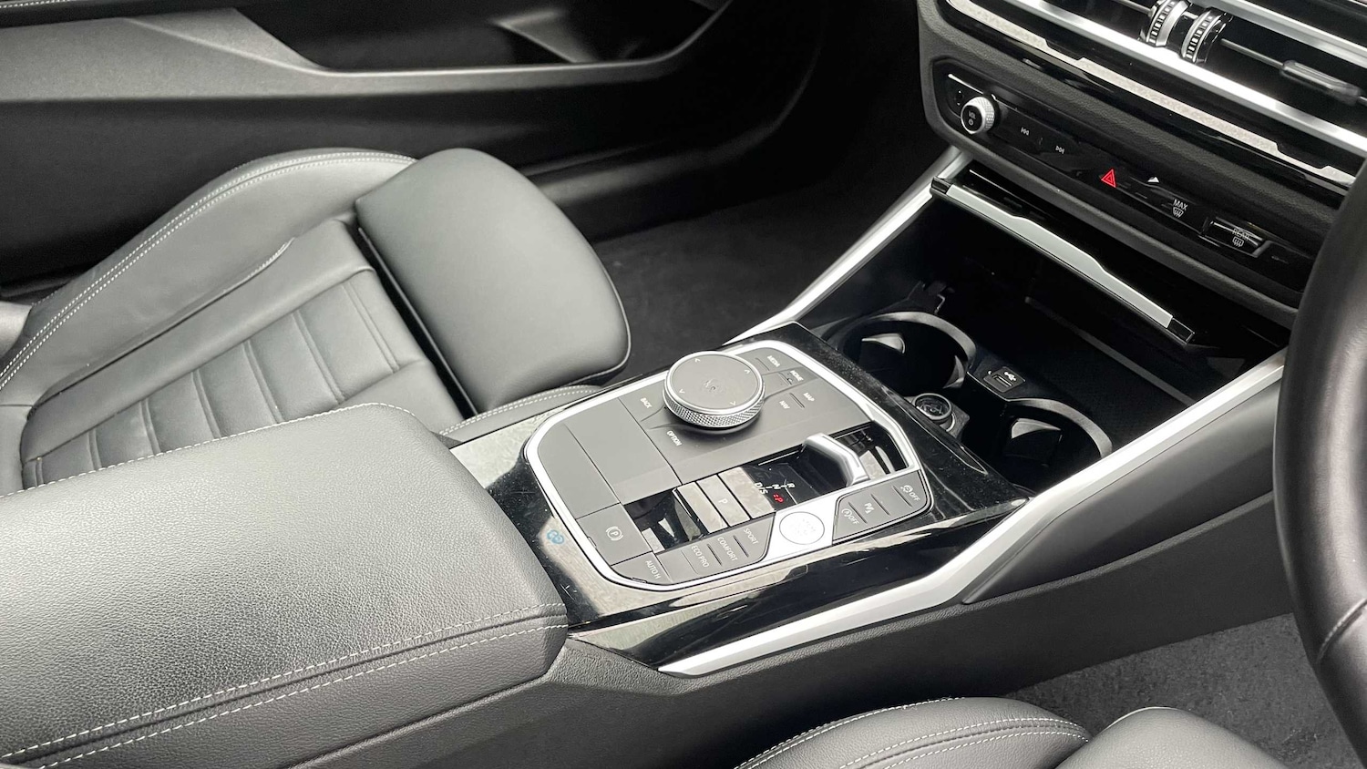 Used BMW 2 Series 2024 for sale - 76170161: Photo 7