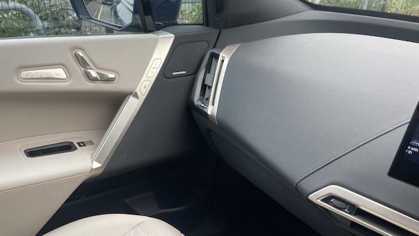 Used BMW iX 2022 for sale - 76272216: Photo 31
