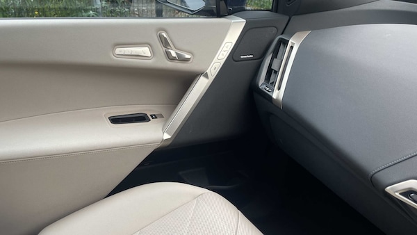 Used BMW iX 2022 for sale - 76272216: Photo 32