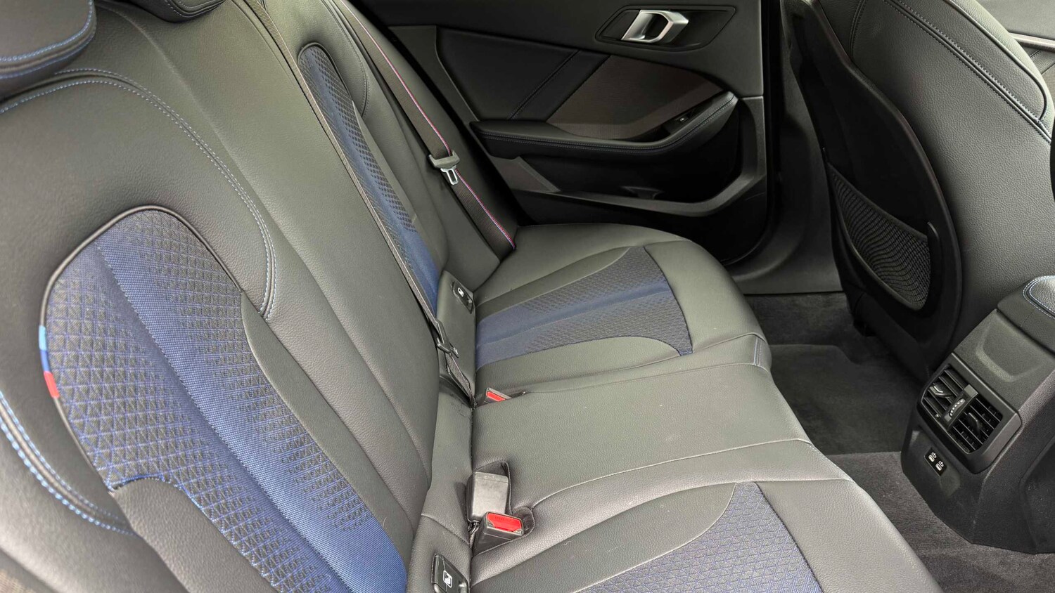 Used BMW 1 Series 2024 for sale - 78137596: Photo 9