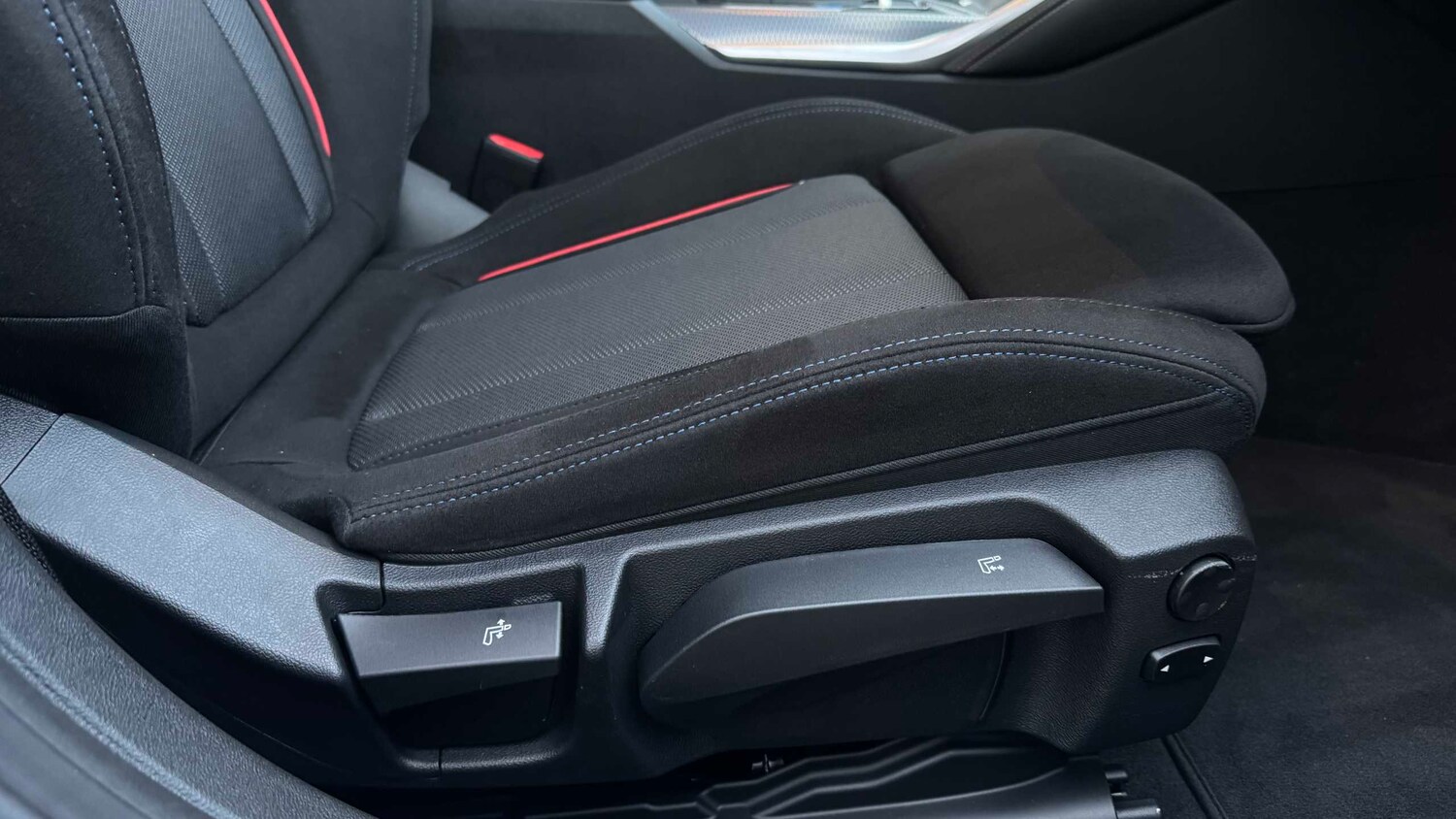 Used BMW i4 2025 for sale - 78149109: Photo 27